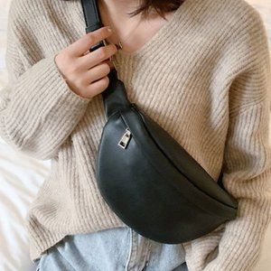 Minimalist Fanny Pack Black